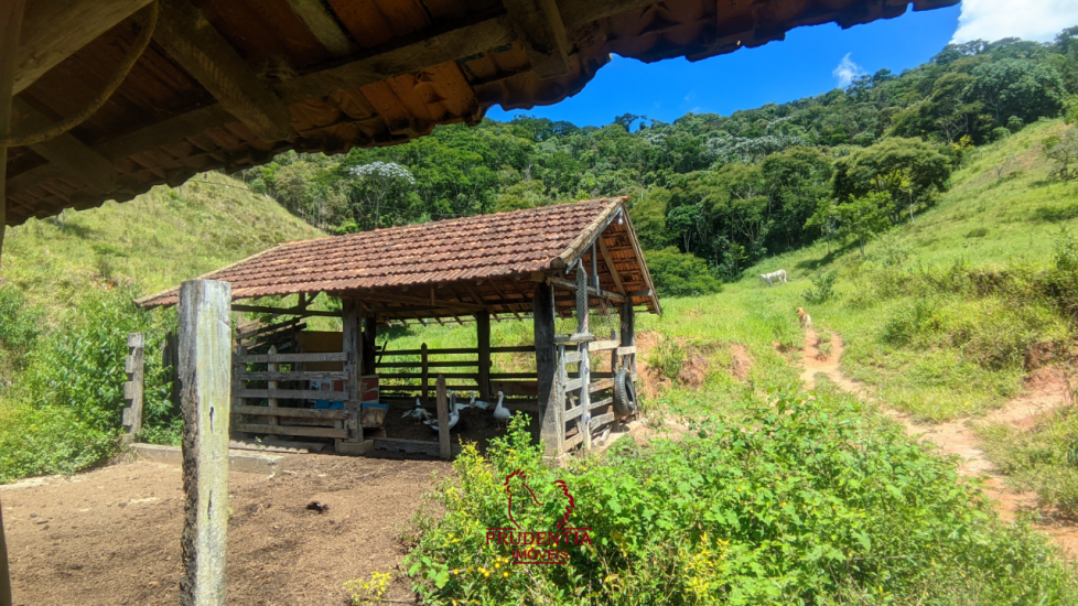 chacara-venda-conservatoria-valenca-rj-957201